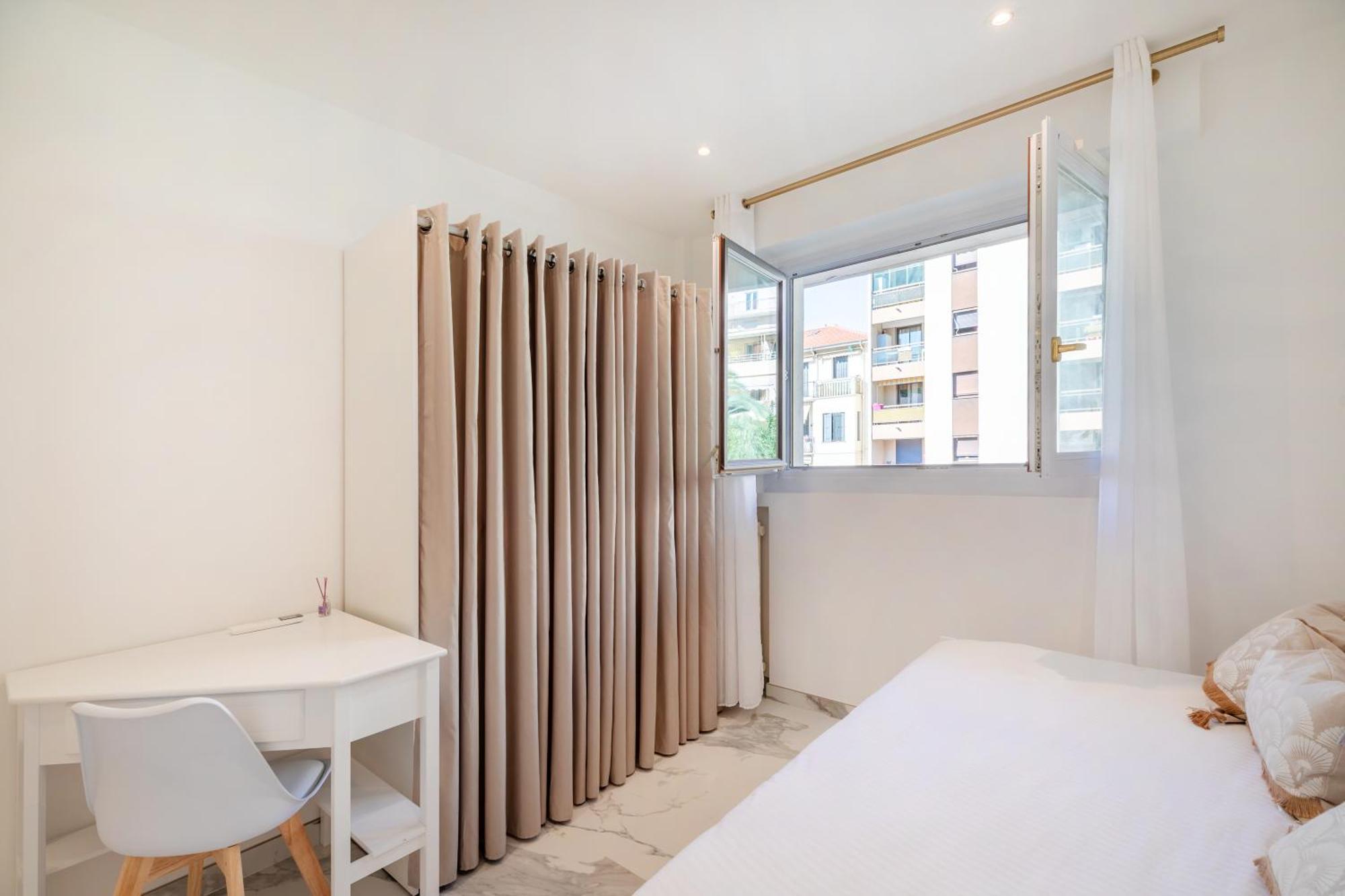 Apartment Wilson Juan Les Pins 6 Couchages 100m Des Plages